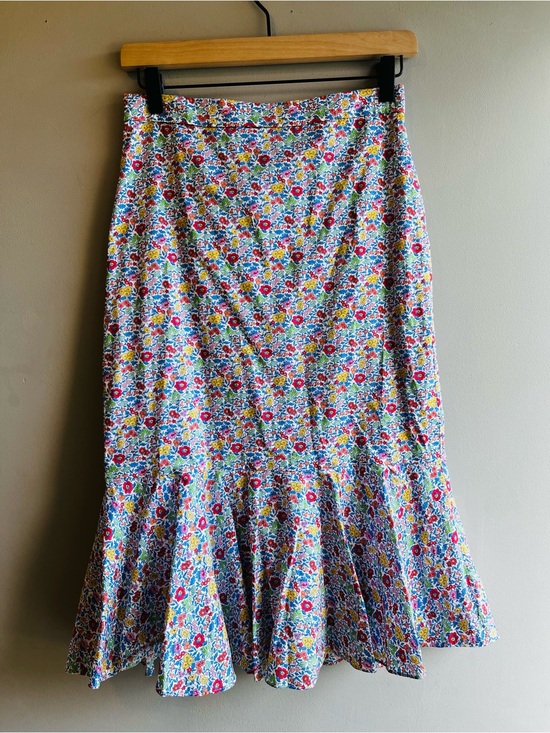 J. Crew Dresses & Skirts - J. Crew Floral Midi Skirt in White with Red, Blue & Yellow Flowers Size 2
